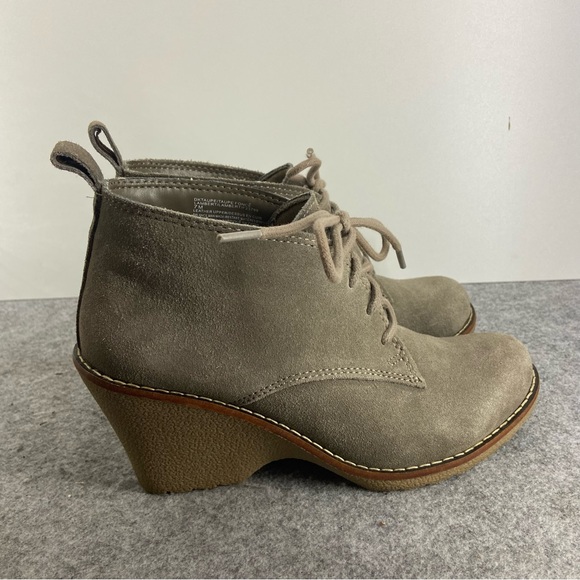 White Mountain Lambert Wedge Ankle Booties in Taupe/Grey Suede Women’s Size 7M - Picture 4 of 8